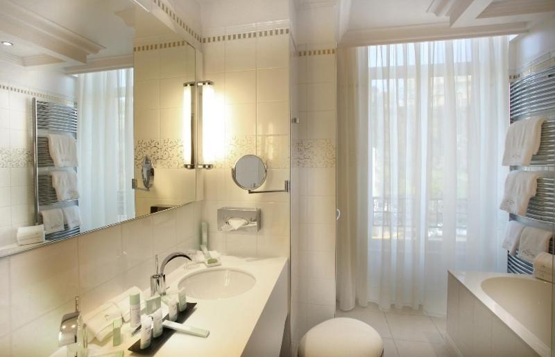 Princesse Flore Hotel